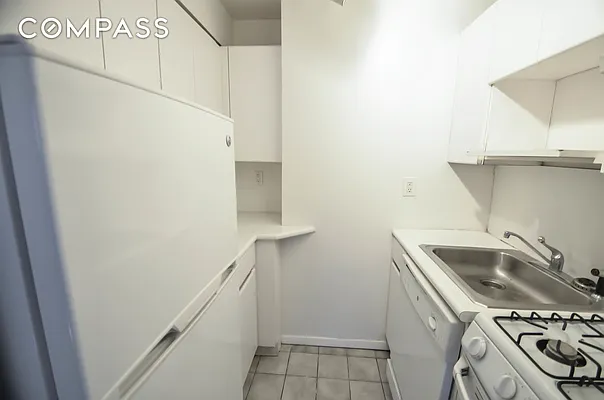 Rented by Compass | media 8