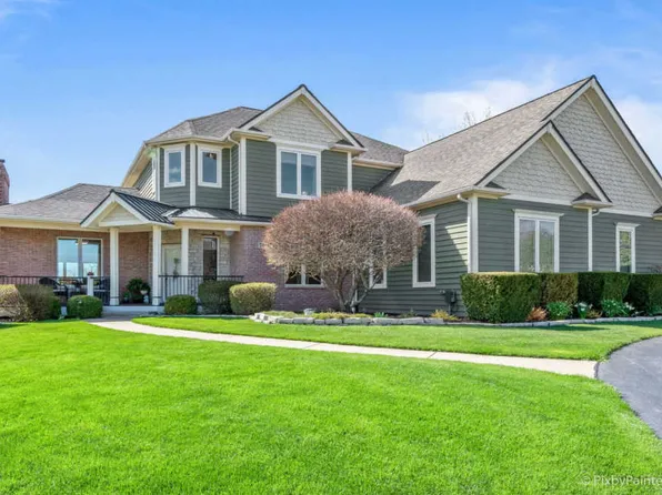 7403 Swan Way, Cary, IL 60013