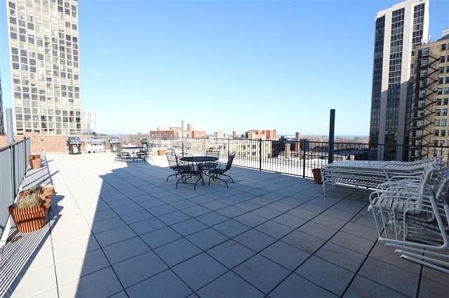 2nd image of 2300 N Commonwealth Ave APT 6C