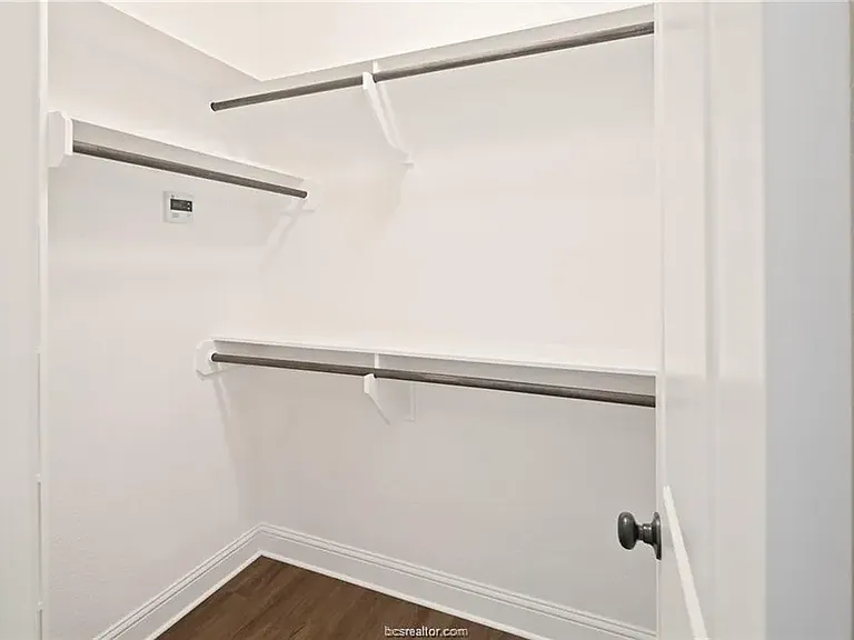 4029 Crestmont Dr — Photo 13
