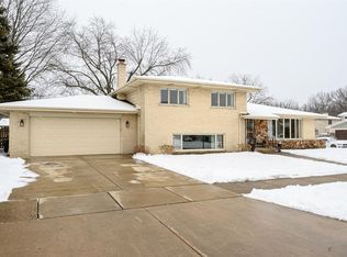 2639 Stratford Ave, Westchester, IL