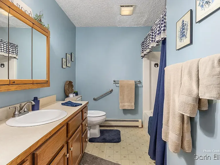 167 Holiday Dr — Photo 7