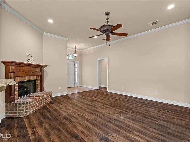 126 Satinwood Cir — Photo 10
