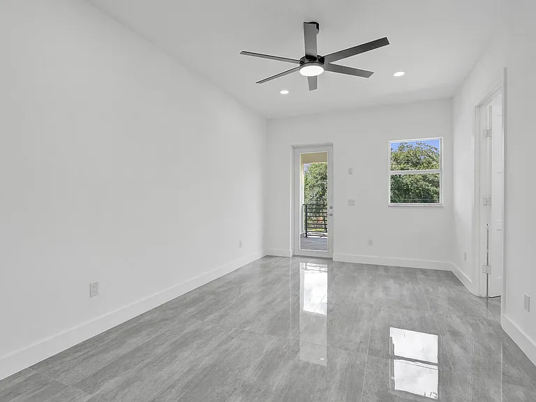 1215 W Las Olas Blvd #1215 — Photo 11