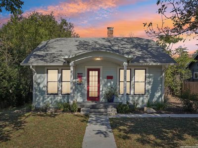 402 W Water St, Kerrville, TX, 78028