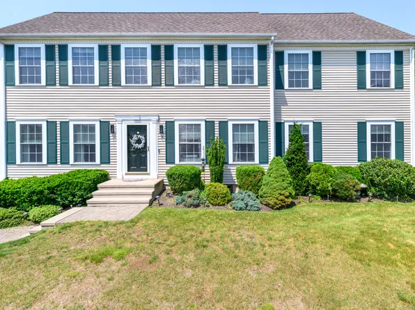 7 Castlewood Drive #7, Monroe, CT 06468