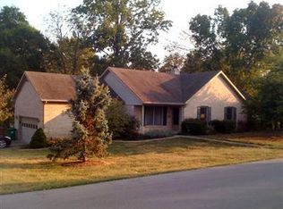100 Deer Run Dr, Frankfort, KY