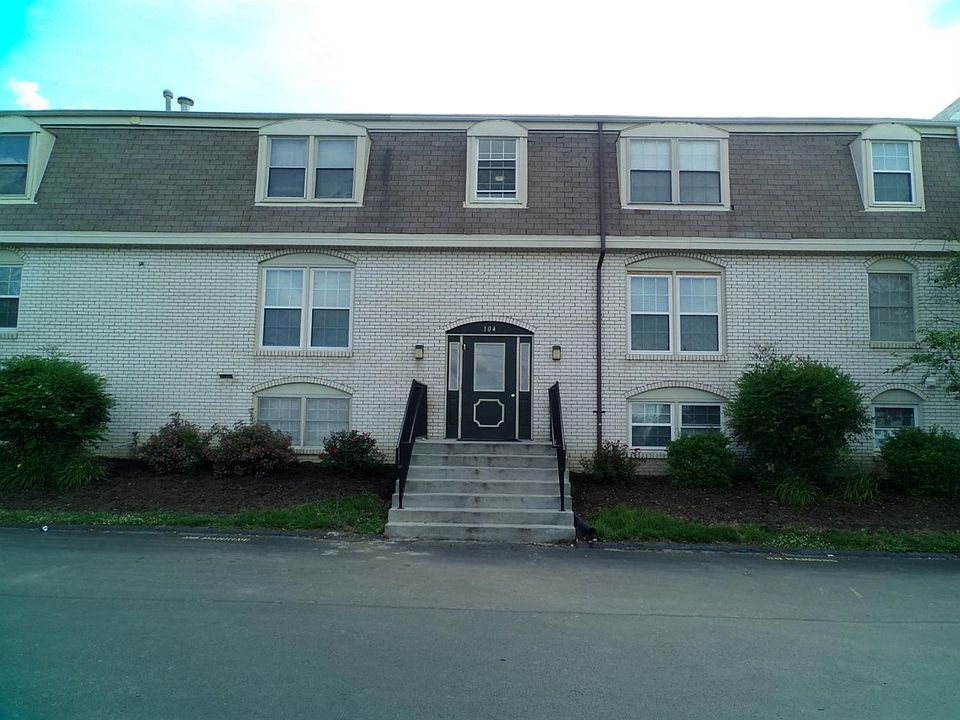 1st image of 104 Hanley Ln #6