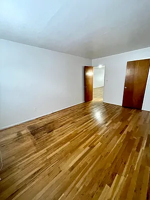 Rented by Luxian International Realty LLC | media 10