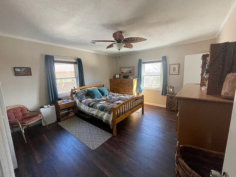 Master Bedroom with ensuite bathroom and 80" closet. Room is 13.5' x 14.5'.