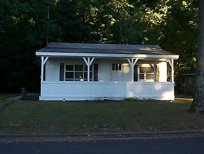 16900 Shawano Dr NE — Photo 1