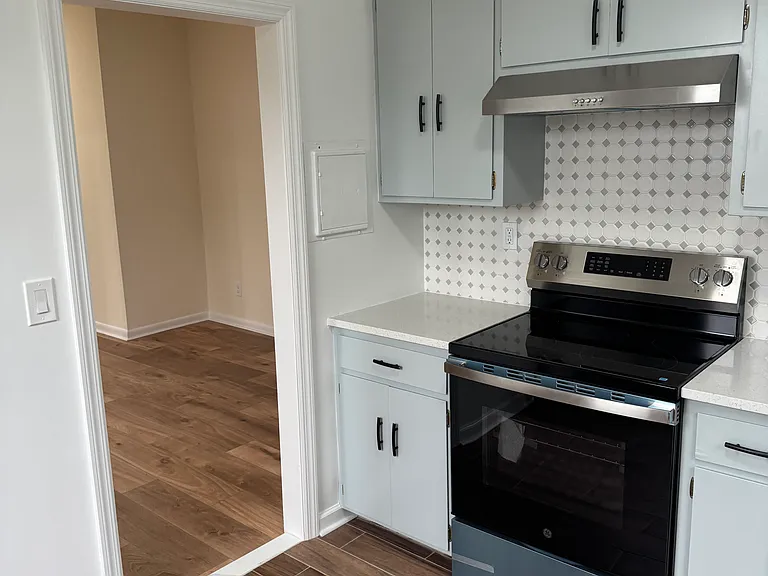 24 High St #2-R — Photo 6