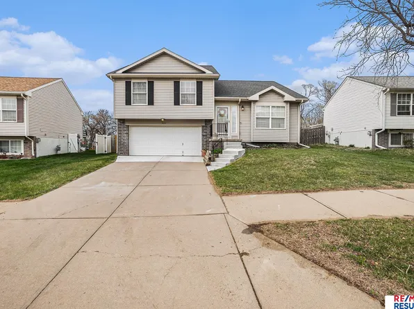 7834 King St, Omaha, NE 68122