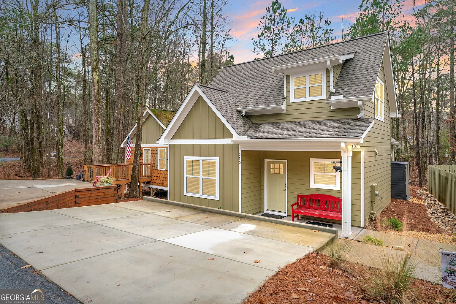 210 Hillside Dr photo 1