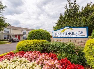 19 S Kingsbridge Pl APT D, Chesapeake, VA 23322