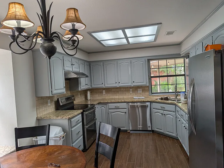 2907 Arroyo Ct S — Photo 8