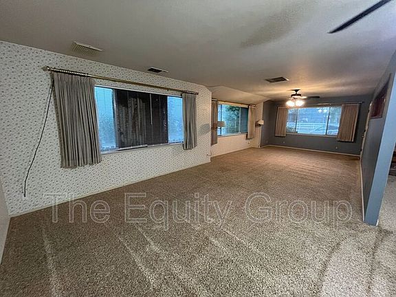 3rd image of 228 W Teapot Dome Ave