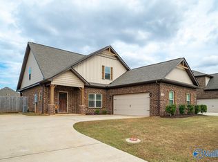 221 Liz Ln, Harvest, AL 35749