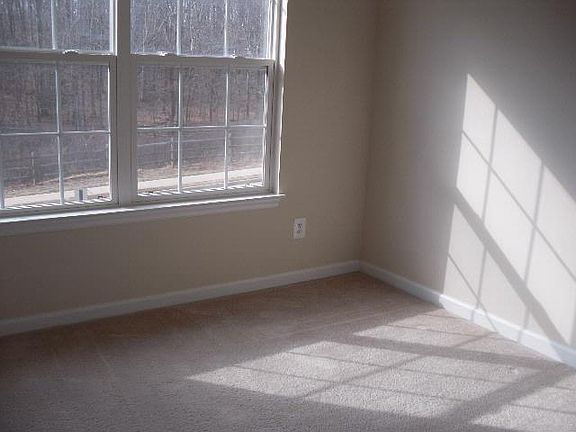 3rd image of 4233 Normandy Ct