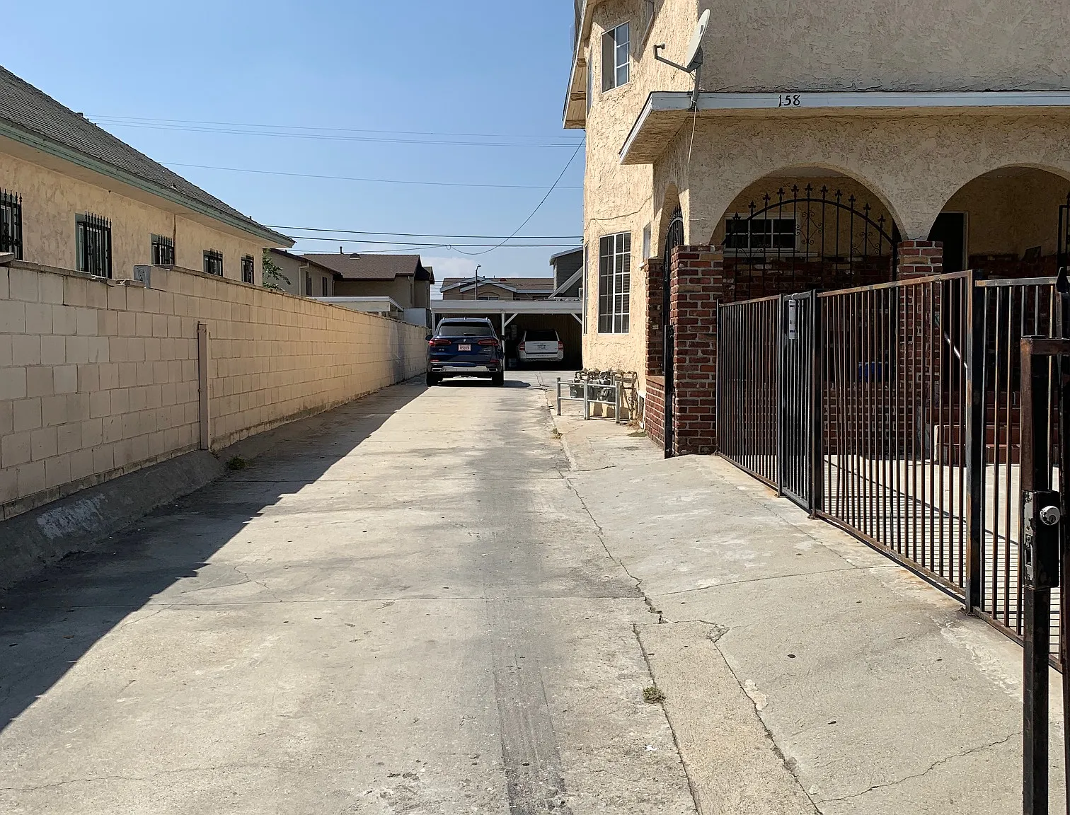 2 bed, 900 sqft, $2,250 — Photo 2
