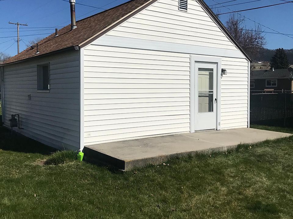 1st image of 2141 McDonald Ave #B