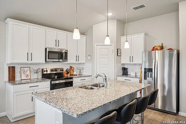 104 Pendleton Cv — Photo 16