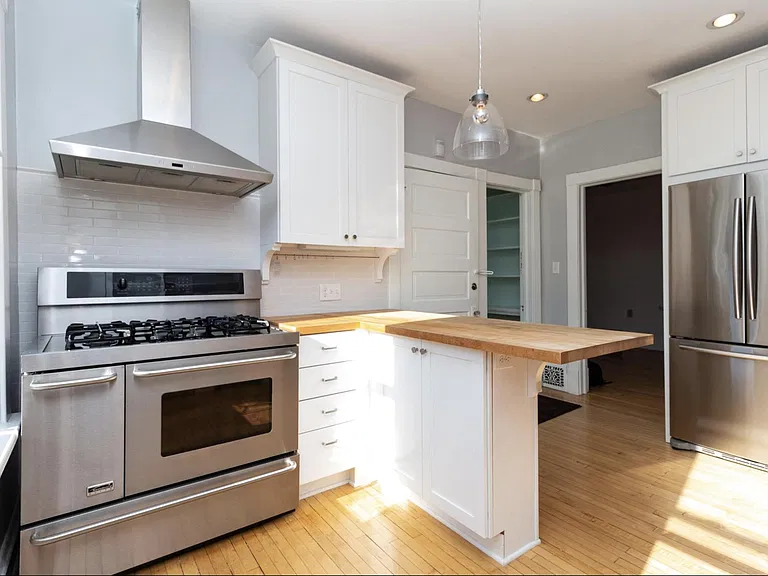 3049 S Wentworth Ave #A — Photo 3