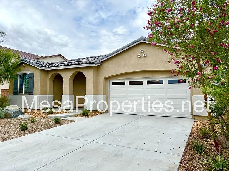 12594 Ava Loma St — Photo 2
