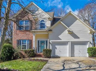 6111 Glendock Ct, Charlotte, NC 28269
