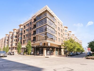 20 Avenue At Port Imperial APT 512, West New York, NJ, 07093