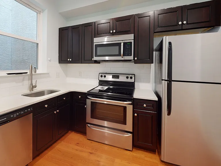 1517 Seybert St #1 — Photo 3