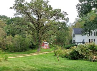 E12353 Hay Valley Rd, La Farge, WI 54651