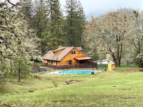 17175 Ramsey Rd, White City, OR 97503