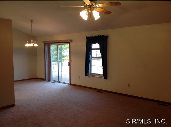 1st image of 1016 Meadows Ct