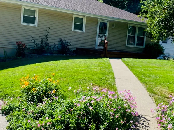 3122 N 36th Ter, Saint Joseph, MO 64506