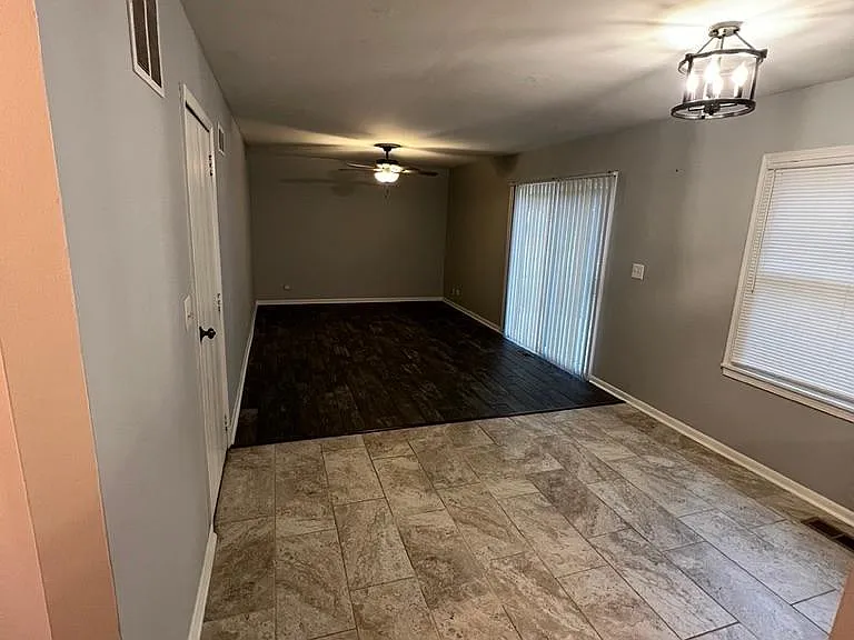 19 Woodridge Ln — Photo 4