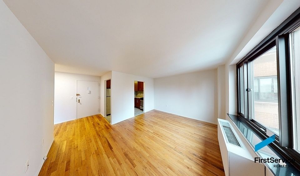 1st image of 284 Mott St APT 7Q