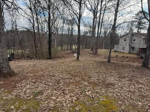 Melissa Ln, Maryville, TN 37801