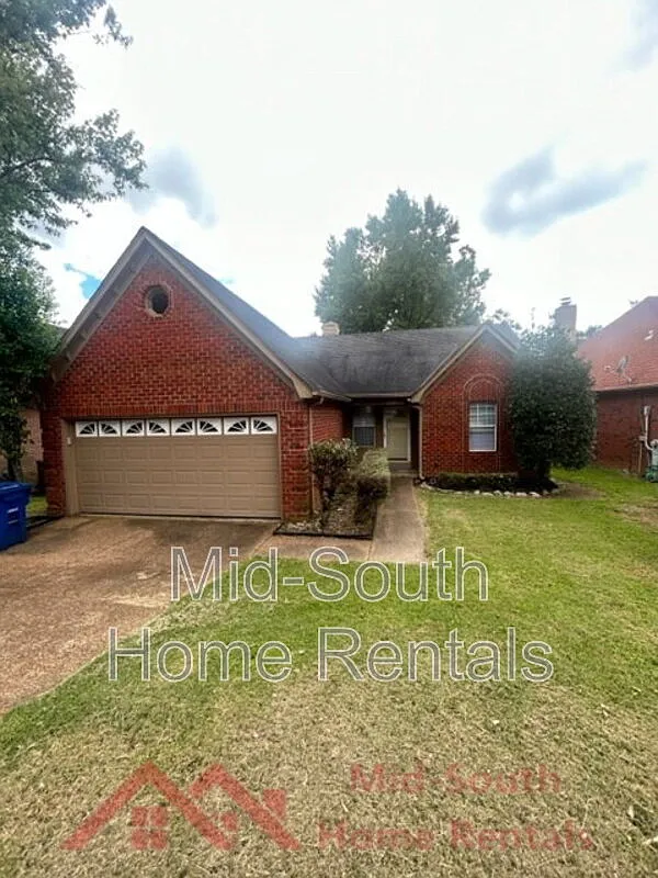 3 bed, 2.0 bath, 1259 sqft, $1,995 — Photo 1