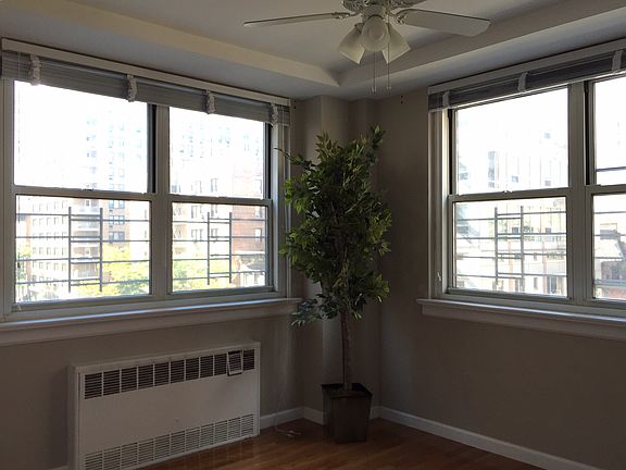 3rd image of 201 E 19th St APT 5H