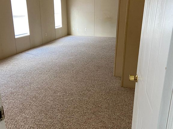 4th image of 1163 Bayview Ln
