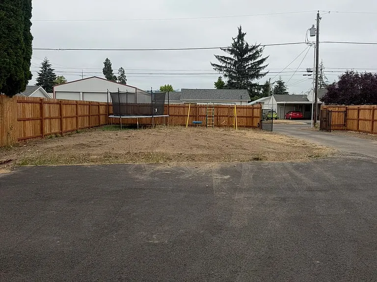 45 Hobbs St — Photo 31