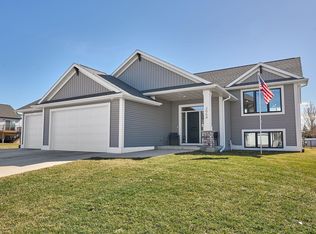 2068 Starburst Dr SW, Rochester, MN 55902