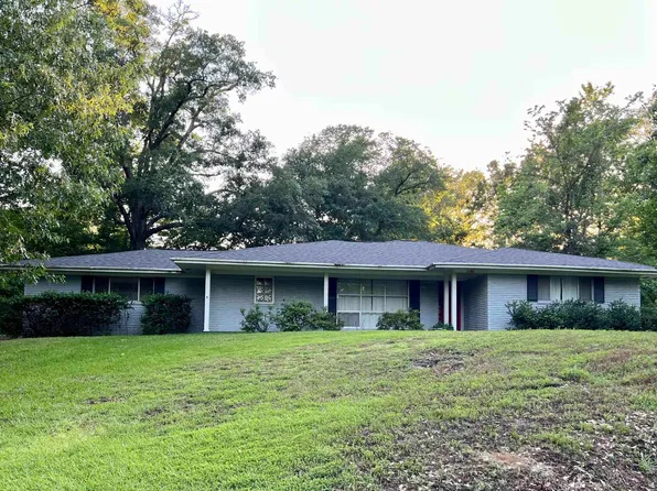 1106 S Williams Ave, Mount Pleasant, TX 75455