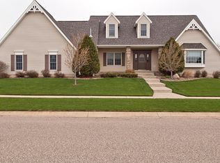 1108 Golfers Ct SE, Rochester, MN 55904