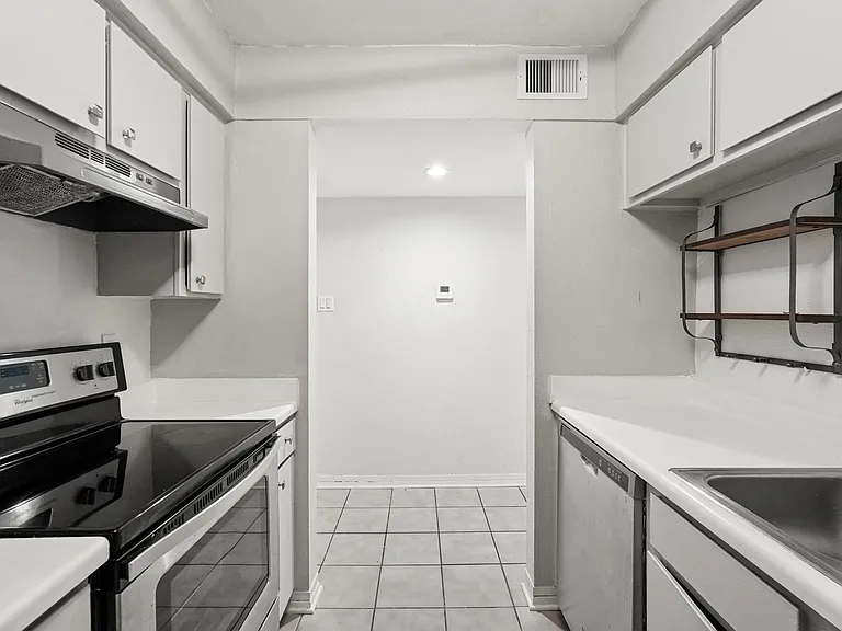 4637 Wild Indigo St #492 — Photo 12