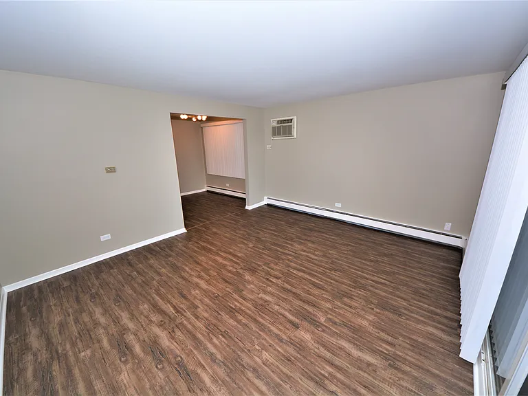 9422 S 78th Ct #2 — Photo 4