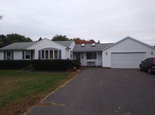 12 Point Grove Rd, Southwick, MA 01077