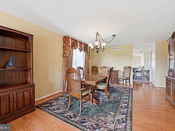 4th image of 789 W Glenview Dr