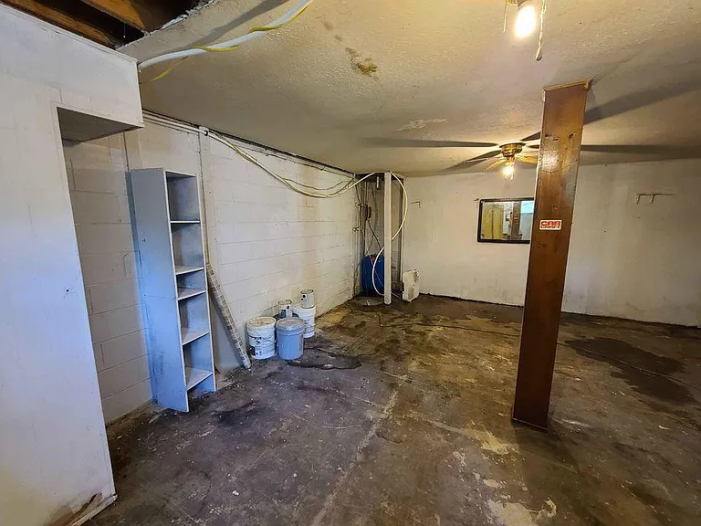 182 Delp St — Photo 38